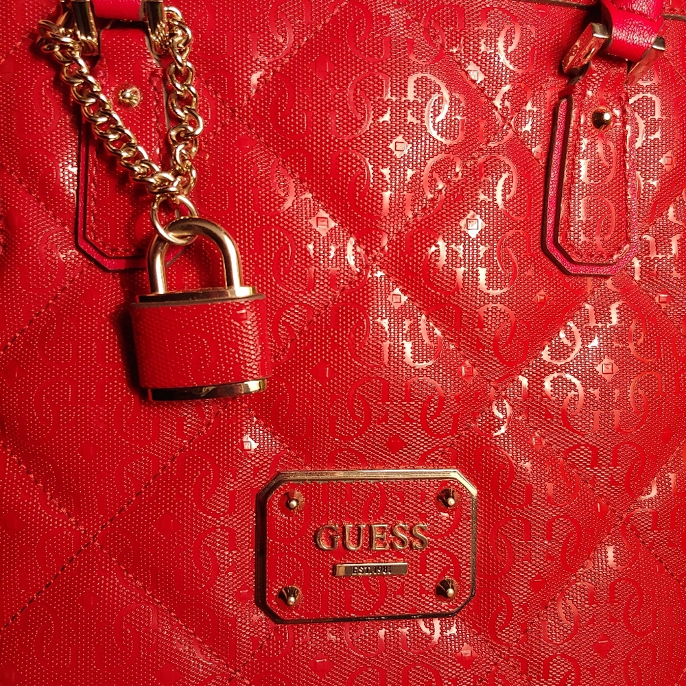 Guess red purse - Picture 4 of 4